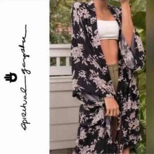 Spiritual Gangster Kimono One Size Black White Floral Lightweight Boho Beachy OS